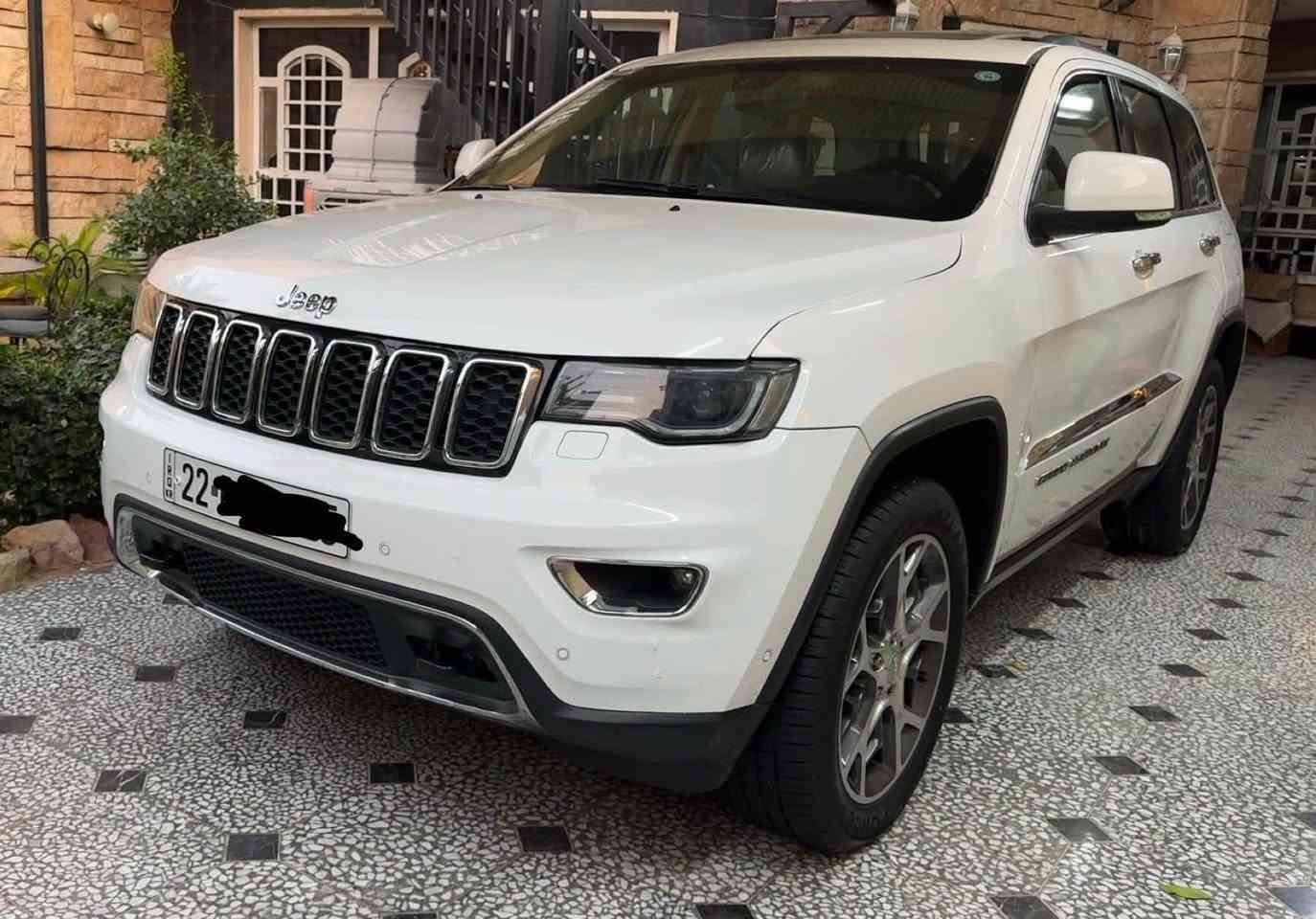 السلام عليكم ..
للبيع جيب خليجي وكالة هارلم ٢٠١٩ فول مواصفات ١/١ 
كفالة من الصبغ حتى ال عاميات سيارة جداً نظيفة 
بدون اي نقص شرط الفحص رقم اربيل الجديد هزه وفحص جديد سنوية ب اسمي 
المواصفات :-
١- فتحة ( بنوراما ) 
٢- بصمة تشغيل + ابوب 
٣- كشنات جلد + كهرباء 
٤- كشنات تدفئة تبريد 
٥- ماوس + فور ويل 
٦- شفتات ستيرن 
٧- شاشة كبيرة + كامرة 
٨- حساسات امامي خلفي 
٩- توقف ذاتي + اطفاء ذاتي 
١٠- خزن ميموري 
١١-محرك ٦ سلندر مكفول 
١٢- تشغيل عن بعد 
١٣- مري شفط + قلاب عند الرجوع 
١٤- علامات تحذيرية 
وباقي المواصفات المعروفة للجيب ملاحظة ( كفالة من الصبغ )
عنوان بغداد حي الجامعة 
السعر ٢٤٧ ورقة 
***********
