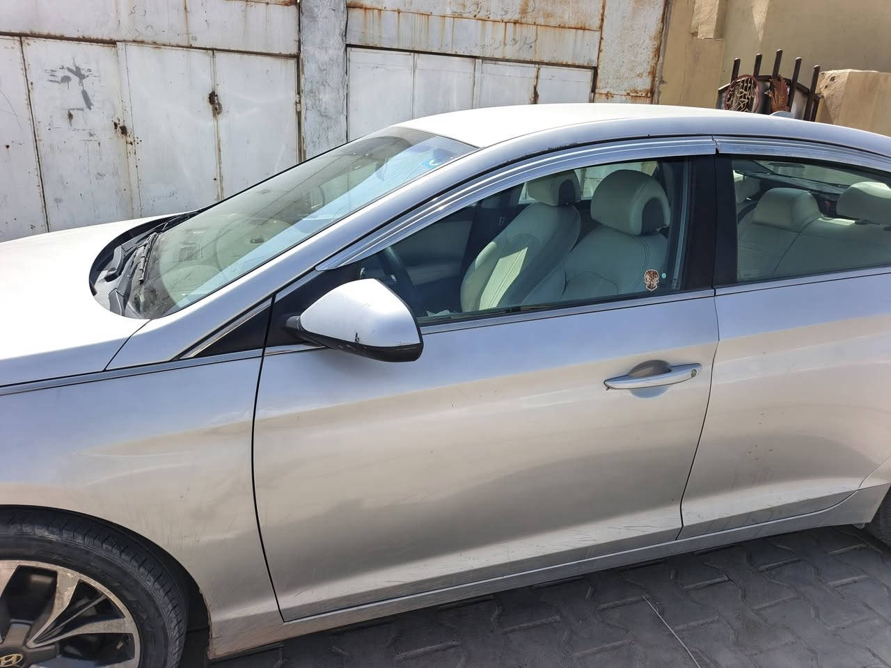 سوناتا موديل 2016رقم بغداد تحويل مباشر أمريكي السيارة جديدة بيها باب وجاملغ صبغ فقط بجهة السابق كما موظح بالسونار مكان السيارة بابل ناحية الشوملي السعر 110وبيها مجال قليل الاتصال على ***********==***********
