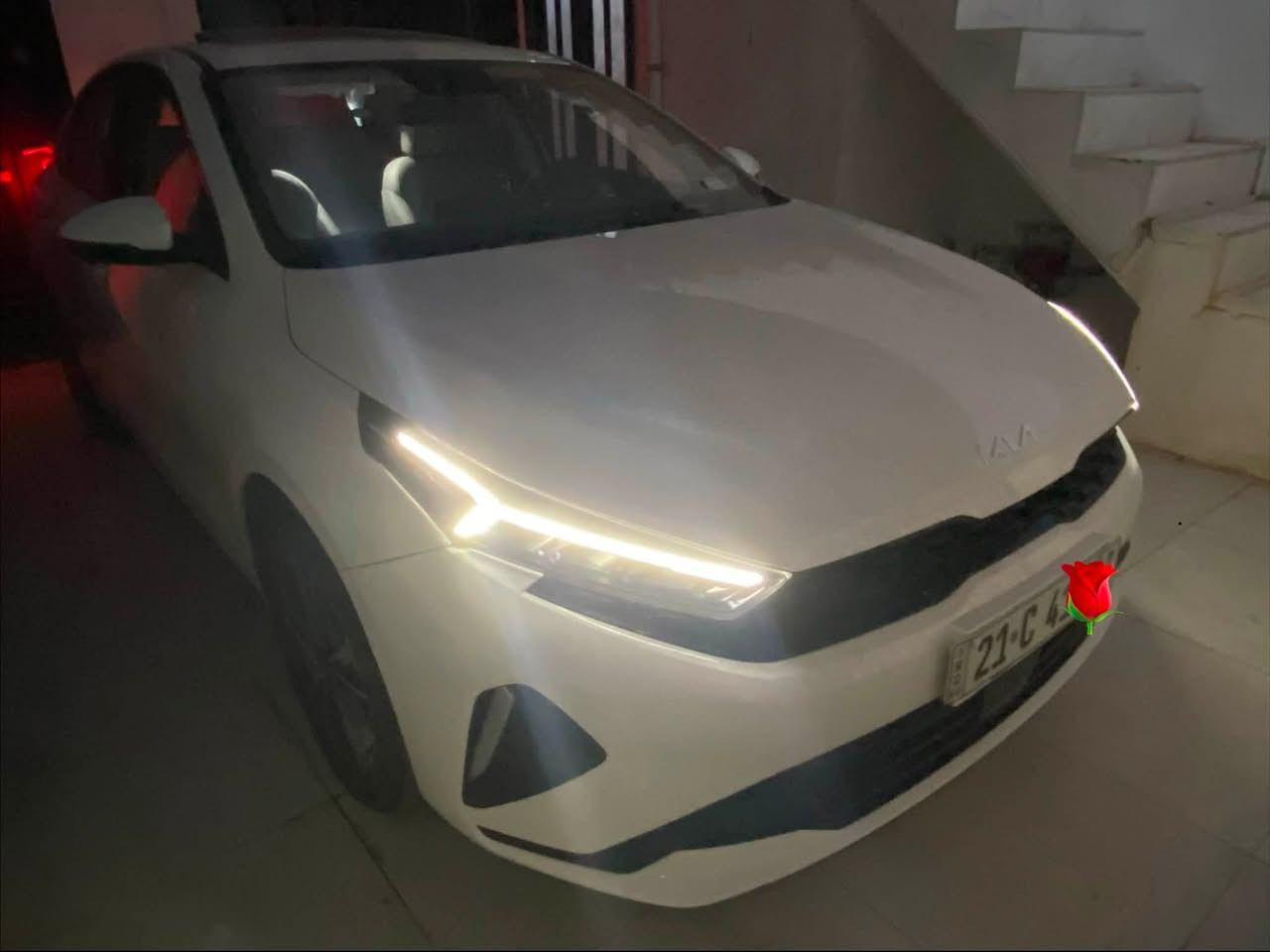 السلام عليكم
كيا سيراتو (k3) تجميع صيني محرك 1500cc دوش دبل نوزل بدون ادوانز نهائيا السيارة من زيرو على أيد الحجي موديل 2022 فول مواصفات 1/1 السيارة مكفولة من الصبغ والبارد والحالوب وتكحيل اعتبره مأخذ زيرو دواخل لزكات الشركة كله عليه السيارة ماشية 34 ألف حقيقي مكانه كركوك لاستفسار الاتصال *********** واتس أب *********** 
مواصفات 
بصمة 
سلايد 
داخل اصفر 
كشتات جلد 
تبريد شاشة وليس تبريد في مسجل 
تبريد قطعتين 
يدات كروم 
أشاير مري 
تبريد قطعتين 
درايف مود 
اوتو هولد 
هيتر مرايات جانبية 
مثبت سرعة 
ليد ويه نزلت هند بريك يشتغل 
استيرن مخيط 
داخل بيانو بلاك
