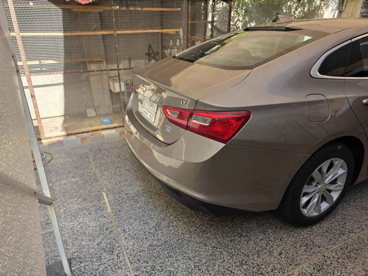 السلام عليكم
ماليبو ٢٠٢٣ 

مواصفاتLT معروفه مواصفاتها مايحتاج اذكرهن 

ماشيه ٦١ الف وصور حادث مرفقه بلمنشور

وصار بيها جاملغ امامي وباب صبغ عكس السائق 

يعني اربع قطع

سياره بجم قفل و جنطه قفل

رقم معوقين كربلاء شرط وكاله عامه من المعوق نفسه

مكاني كربلاء

السعر ٩٨

للاستفسار ***********
