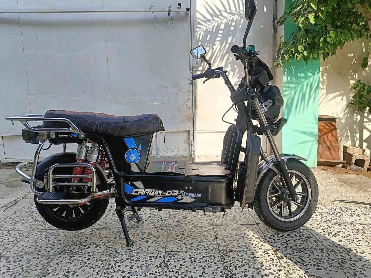 جبلي شرط الفحص تخم تاير ابريك هورن كله شغال بطارياته فول بس بيهن نفخه بسيطه السعر 375 وبي مجال شراي اتصل ***********

