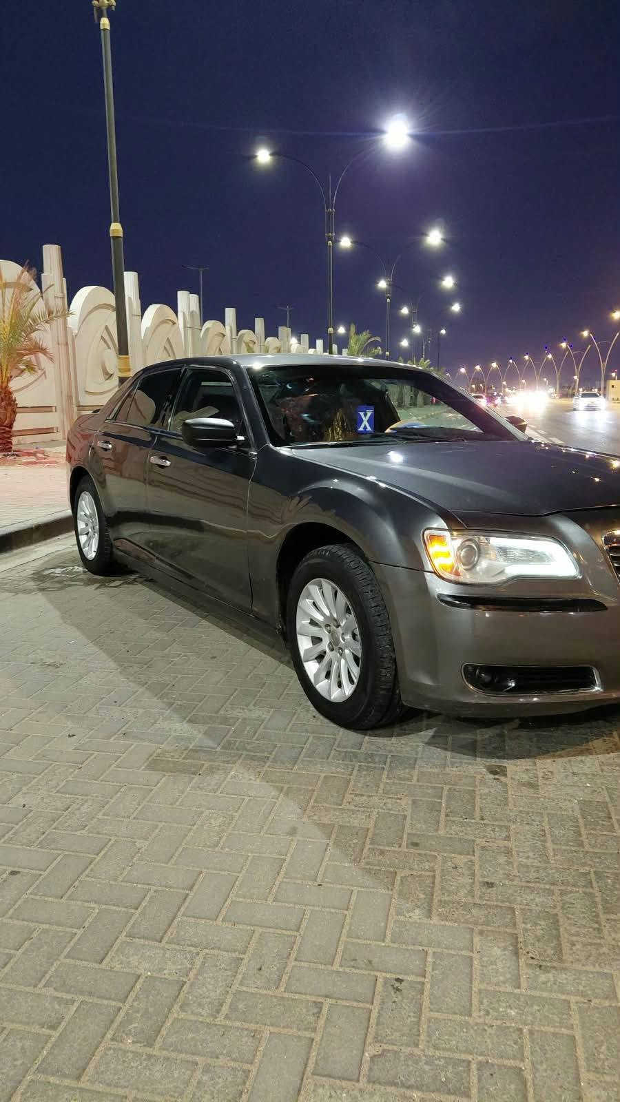 سلام عليكم
ادوات ادوات … (.كصه جنطه ) 
وجاهزه من كل النواحي 
وارد امريكي   
(السيارة امتومه ارقام وسنوية )
_______________________
#اسم_السيارة : كرايسلر- اوباما 300(C) 
#الفئة: فووول عدا الفتحه
#الموديل:2013
#اللون: فيلي  
_____________________________
#الــمــواصــفـــات :-
{1} محرك 6 سلندر 3600
{2} كشنات مخمل 
{3} كاميرا دواره ستيرن
{4} شاشه كبيره 
{5}تبريد قطعتين امامي خلفي 
{6} حساسات امامي خلفي 
{7} ايرباكات سليمه جميعا 
{8} ويلكب 2017
{9 منظومه زنون 
{10} تحكم سترين جهتين
{11}بصمه 2 باب
{12} نضام ABS
{13} كشنات كهرباء
{14} كير طياره 8 نمره
{15} هيترات بالمري
{16} تشغيل عن بعد 
{17} تدفئة كشنات وتبريد 
{19} داخل صاج 
{18} باقي المواصفات معروفه

مكان السياره البصره السعر 53  وبيها مجال 
 الاتصال ***********
