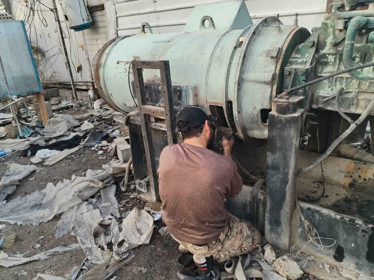 اشتري جميع مولده عاطله كايمه متروكه من 500ك فما أكثر اخذ ميكات شعندك مولده عاطله محروكه توليد دزلي صورته والتفاصيل والسعر او اتصل *********** محمد

***********
