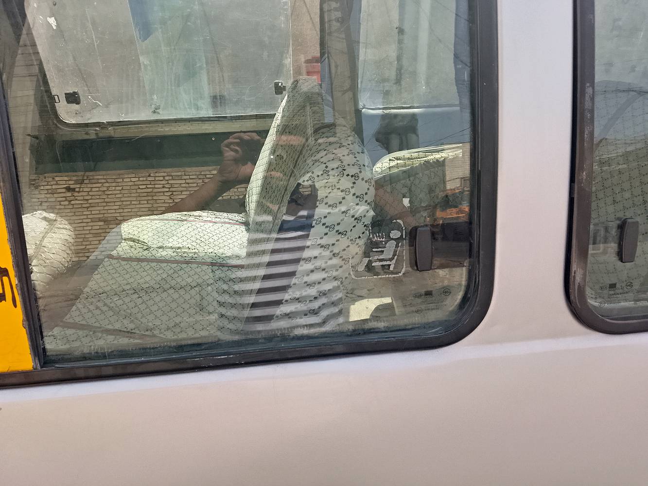 كيه بريجو للبيع موديل 96نظيفه خير من الله مكينه كير وحداديه راعيها موجود تريد تحويل تريد وكاله خاصه السعر 45وبيها مجال بسيط العنوان البصره الحيانيه الرقم ***********