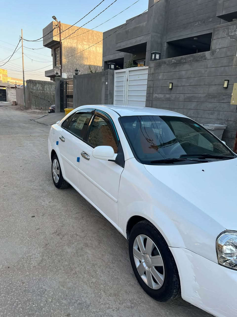 السلام عليكم اوبترا٢٠١١خليجي سنويه وهزه جديده بيه صبغ صفحه بدون اي دواخل مكينه وكير وتخم تاير وتبريد خير من الله مكان السياره حله السعر ٦٠$للاستفسار ***********
