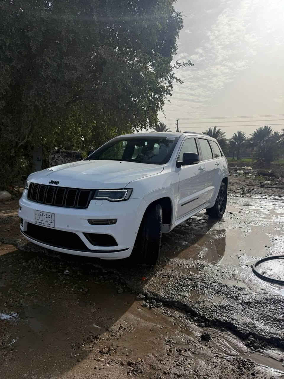 السلام عليكم جيب إس فول موصفات للبيع فقط موديل 22 السياره جديده ماشيه 65 الف حقيقي العنوان بابل المشروع 
***********
