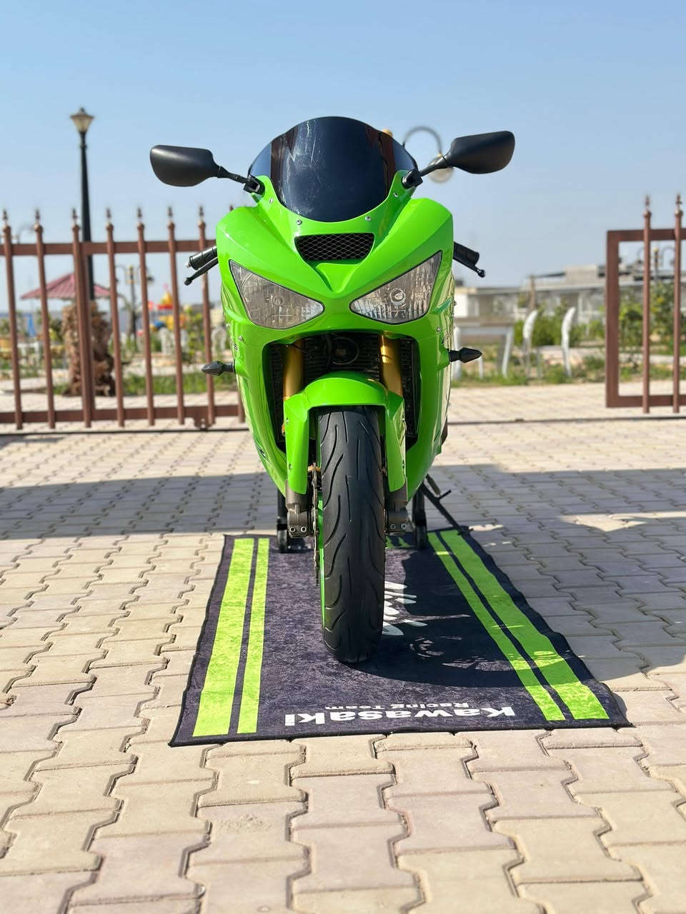 كوساكي 636 • ٢٠٠٤ • نضيف