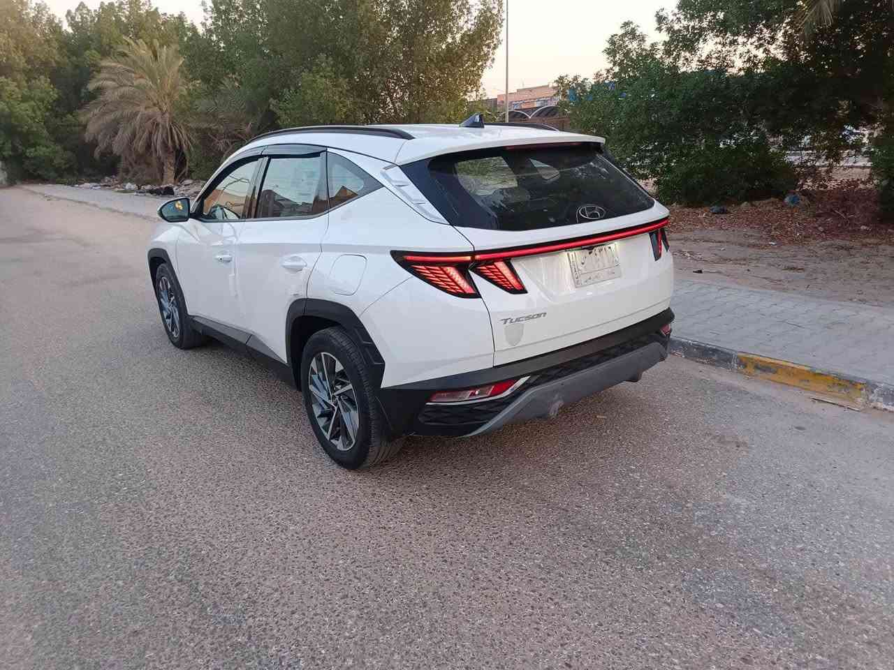 سلام عليكم
هونداي توسان للبيع موديل 2023 وارد خليجي كلش جديده فول مواصفات عدا فتحه كير محرك تبريد حداديه على وضع الوكاله بشرط رقم بغداد تحويل ثاني يوم  سياره كفاله عامه دعاميه لدعاميه ما عدا كم بارد بسيط السعر 180 بيها مجال لاستفسار اتصال ***********
مكاني نجف النجف, العراق
