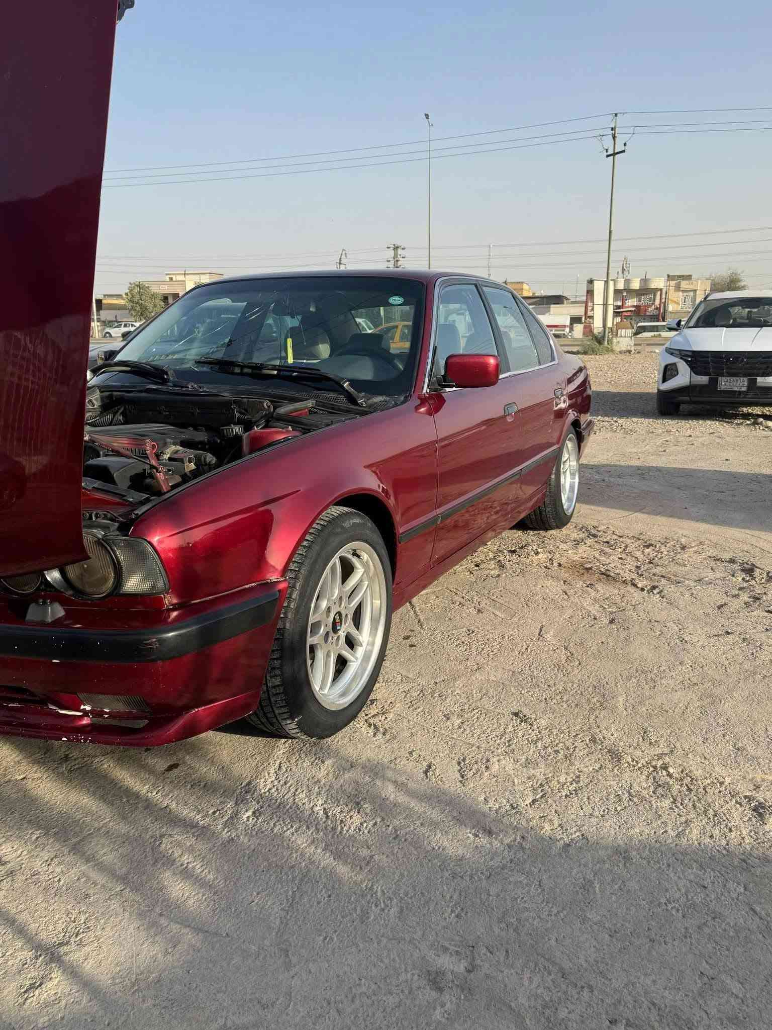 السلام عليكم
BMW 

لون ماروني كرزي 🍒 

وجه دخاني حاويه 🦾

بجم عريض دعاميات M

رقم دولي الجديد تحويل مباشر

محرك مسكر عدل 🏮 كير اوتماتيك 

#مديل  93  #اربيل  

هزة 2027/8

سنوية جديده 203‪0/11/30

كشنات جلد جديد 

كهربائيات وضفيره جديد حاوية. 

تخم تاير جديد وكالة الأصلي 

ويل M  ام حاوية جديد 🆕 

ريمونت تقفيل 🔒 

كير مكينه جديد بدون مراوح وشلعه

ارفلو حاوية

أناره و كهرباء ⚡️ كله شغال

تبريد جاهز 🧊 

#مكفوله من الحادث مصبوغه #جماليه

 حداديه امامي خلفي جديد

اكسل جديد سياره خير من الله 

السعر 53 وبيها مجال بسيط 

مكاني واسط العزيزية 

اتصال ☎️  077‪24909071 / 078‪06233633
