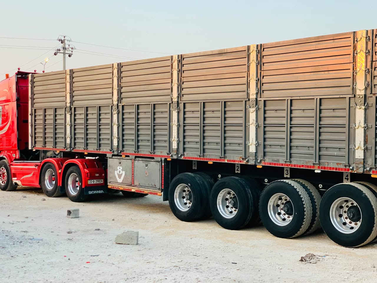 ***********)(2014/V8/560/700سةعر/
