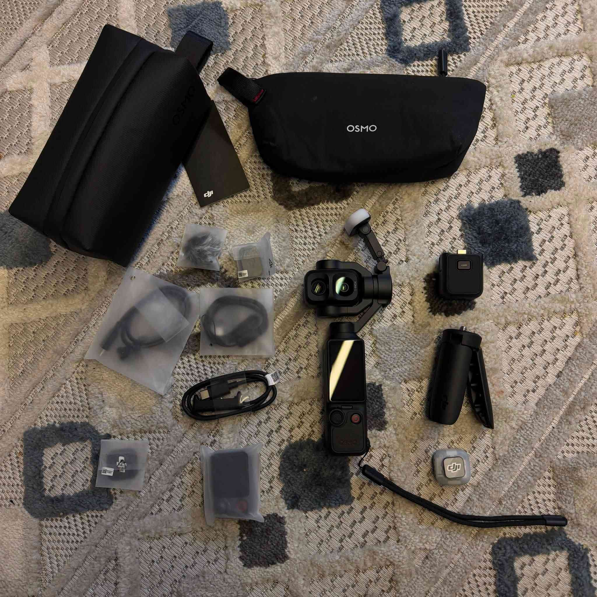 Dji غنيه عن التعريف
السعر مليون و125 قفل
فقط فتحت الباكيت
***********
