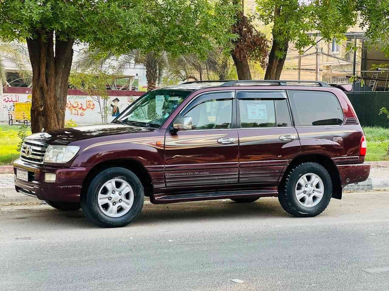 تيوته لاندكروز خليجي مديل2002رقم دولي سنويه لل28السعر 107وبيه مجال للستفسار اتصل *********** مواصفات مكينه وكير مكفولات كير تماتيك حجم لمحرك 6سلندر 7راكب ثلث قطع تبريد ثلج بيه منظومه غاز 80لتر  كفاله عامه من الضربه والتبديل بيهه رشات صبغ جماليه حداديه جديدهه دبل تانكي كهربايات كله شغاله سياره جديده وجاهزه وأي نقص مابيهه المكان كربلاء عين التمور, كربلاء
