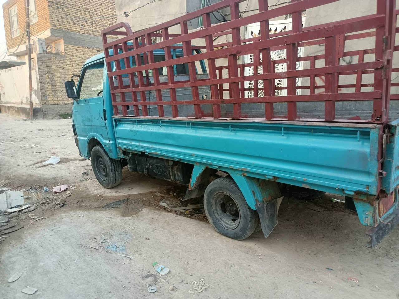 سلام عليكم كيه موديل 94 تحويل مباشر السعر 35وبيه مجال حك الجيه مكينه كرتون توني طلعته من التجفيت كير اكسن وشاصي ورقم شاصي كفاله كهربايات تخم تاير جديد سياره جاهزة مكان نجف***********
