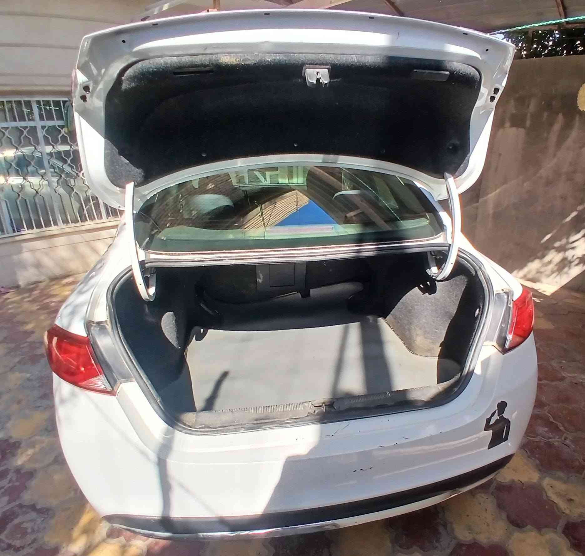 السلام عليكم 
كرايسلر C200 للبيع موديل 2015 مكينة 2400 اربعة سلندر تحكمات و المواصفات العادية للسيارة بيها باردات و السونار موجود و بيبان الصدر مفتوحات علمود التبريد و راجعات نفسهم والشواصي و المكينة و الكير شرط كفاله ما مفتوحات بالله  للتواصل ***********/ *********** السعر 96 و بيها مجال السيارة احلة من الصور و الباردات مأشر عليهم ممشاها 241 الف . حلة, بابل

نص مكتوب في الصور:
- رقم ميسان
- مركز السلطاني 4CH
- f السلطاني 4CH فحصنا لا يعرف الحدود
- الحله شارع 80 المؤدي الى كربلاء قرب أسماك الشجيري السلطاني
- *********** ***********
- الأسم مثنى عبد الزهره
- الموديل 2015
- نوع السياره سي ١٠٠
- تاريخ الفحص 2026\9\20
- رقم السياره ميبسان- 20529
- وقت الفحص م
- ملاحظه: نخلي كامل مسؤوليتنا بعد الفحص وتسليم التقرير الى الزبون
- الجانب الأيمن
- المصد الامامي
- الجانب الأيسر:
- المصد الخلفي
- التقرير النهائي للمركبة
- المركبة بصورة عامة مستعملة وتوجد رصعات وخدوش وكلمات اثر الاستعمال*
- بارد+تكحيل
- توجد رصعات في القماره+كلمات
- تم فتح الابواب الاماميه
- المصد الامامي تبديل+يوجد تكحيل في المصد الخلفي
- الكير والمحرك بحاله سليمه
- خدوش صبغ تبديل بارد