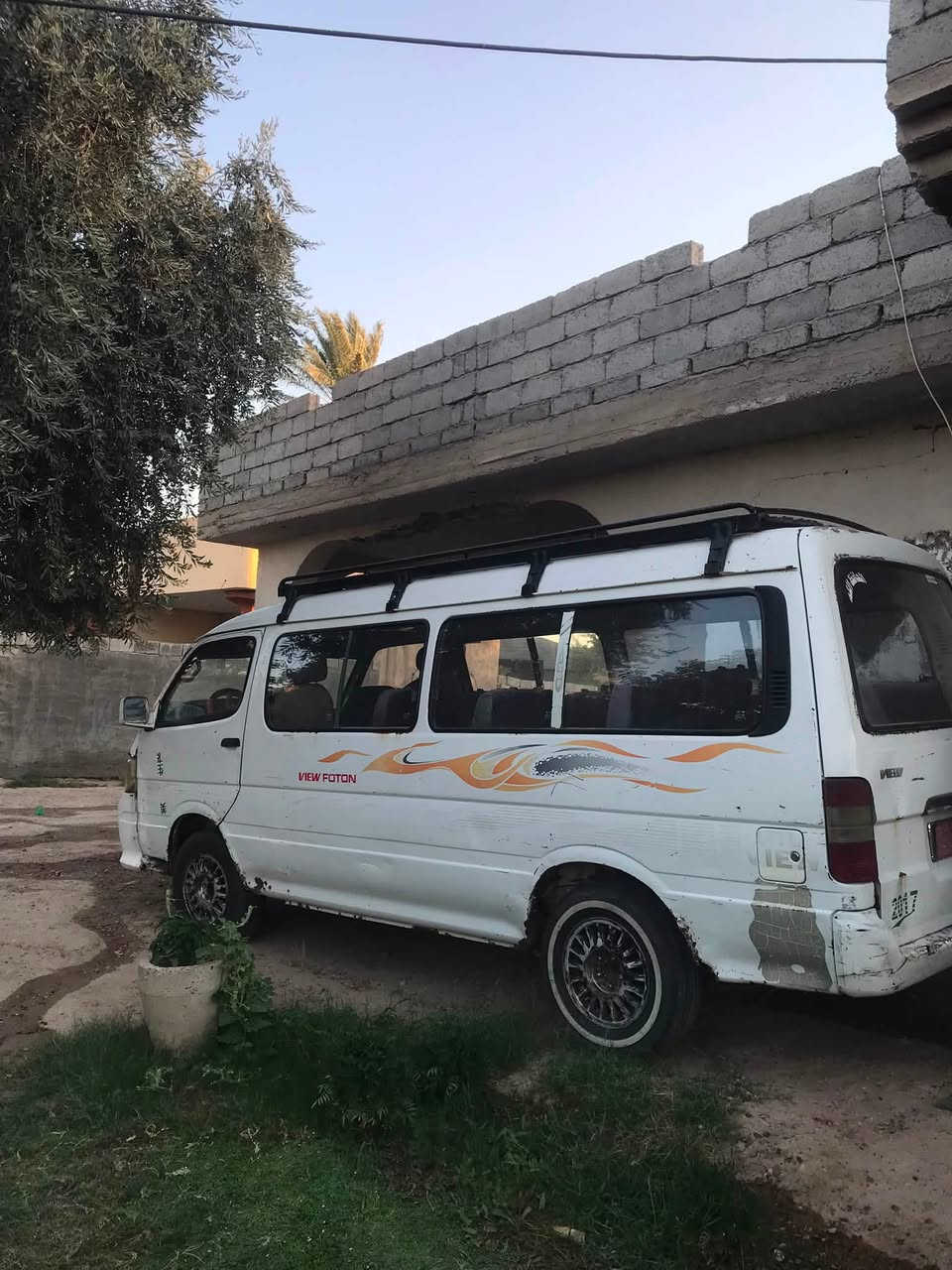السلام عليكم فتون موديل 2008 محرك كاز 300 مال بريجو السياره نقصهه عنبار رئيسي فقط او حسوي السياره رقم احمر المكان ابو اغريب اذا مو شراي لا تتصل هاذه الرقم متواجد او بي واتساب ***********
