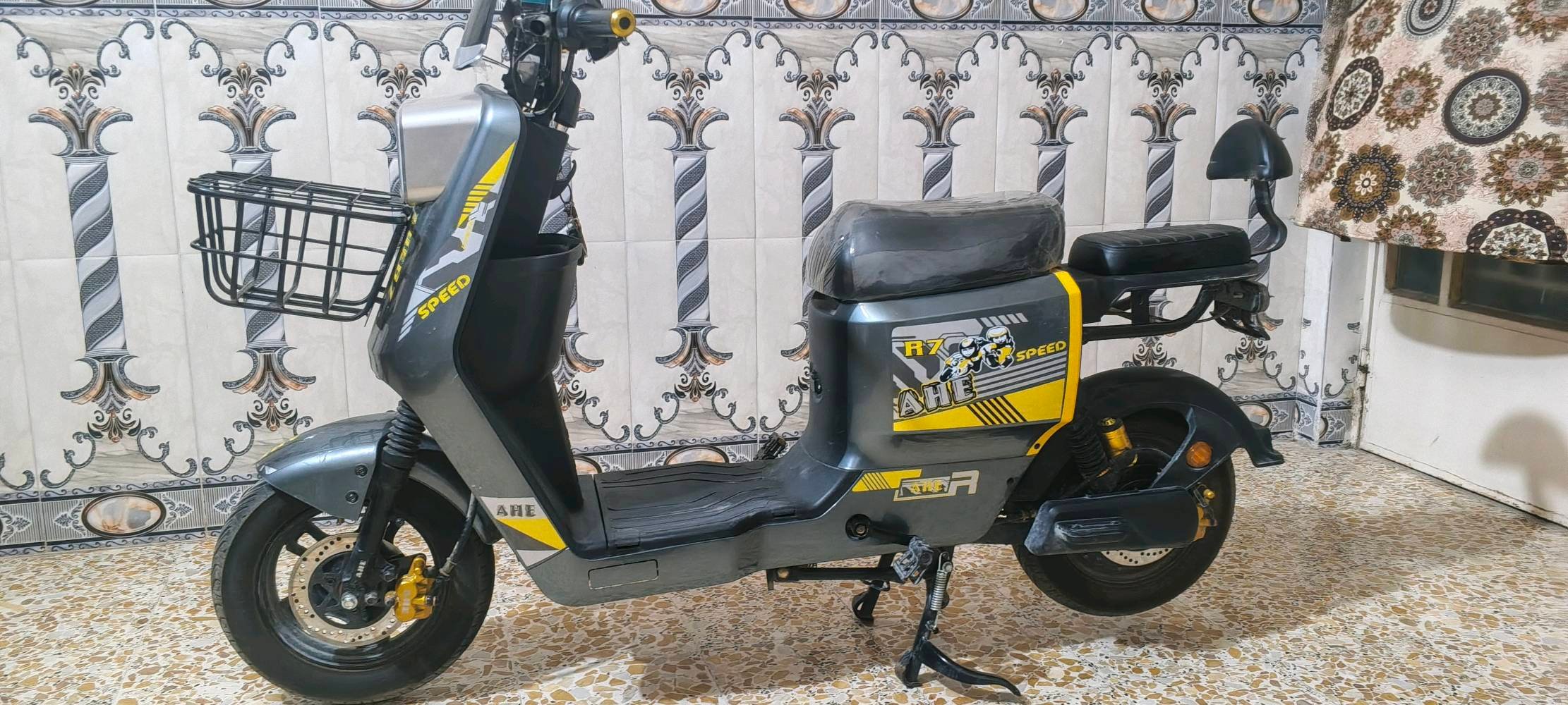 R7للبيع مستخدمة شهر السعر 600

التواصل واتساب***********