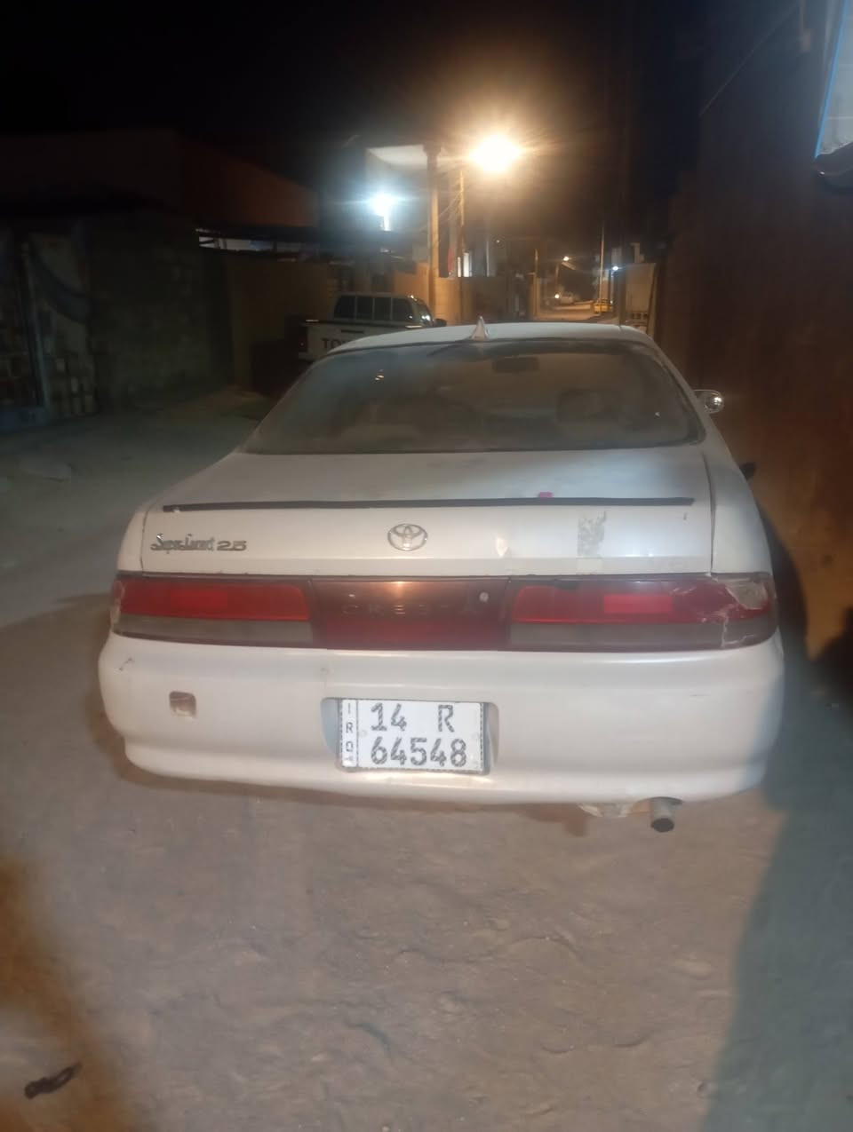 السلام عليكم سياره كرسته لبيع مديل 95السعر 28 رقم السياره نكليزي البصره ابو الخصيب  
شباب بيه مجال قليل بس لحد يكسر بل سعر 
رقم تلفوني ***********
