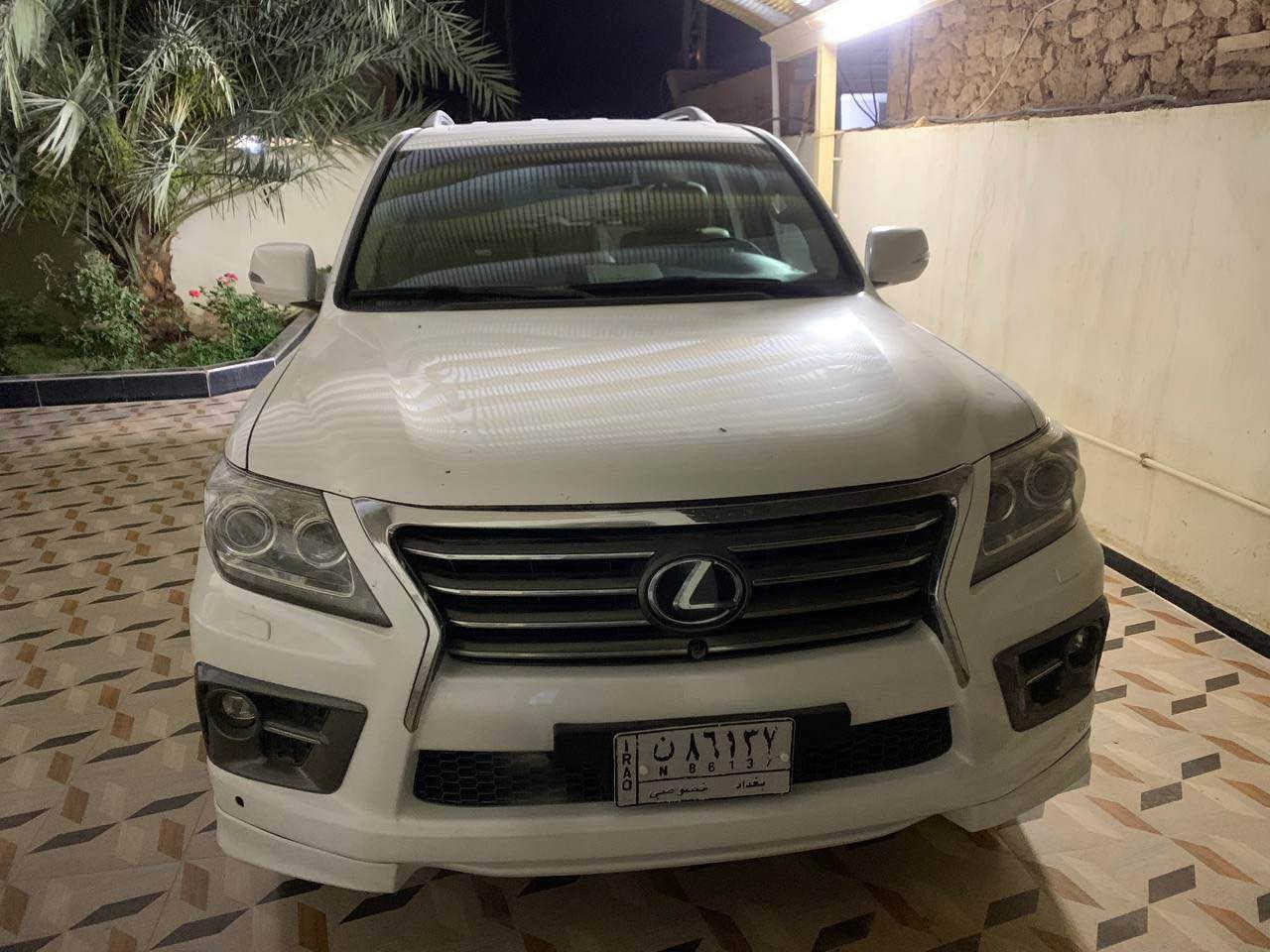 السياره بيها صبغ جاملغ خلفي وشويه باب سايق وشويه بل بنيد فقط معروفه مواصفات لكزز فول الفول السعر 360 ورقه وبيها مجال ترهم بيع وترهم مراوس  العنوان الأنبار قضاء هيت *********** هيت, الأنبار
