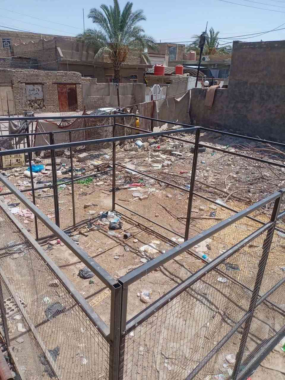 سلام عليكم كشك للبيع يرهم كراج مال سيارة محل قفص ويا جادر جديد
ارتفاع 2 ونص
واجهية 3 متر 
طول 4 متر 
فتح وشد كامل مكمل جديد مامستخدم 
***********
