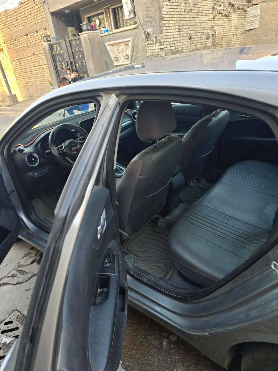 السلام عليكم
للبيع كيا فورتي 22
وارد امريكي
حادثها موجود بل منشور
ماشيه 132000KM
منظومة غاز جديد
سياره رقم أربيل
مواصفات نص فول
شاشه جبيره
تحكم ستيرن
فور ويل كب
انظمت قياده
سعر السياره 135 وبيها مجال
مكانها بغداد البياع قرب تقاطع درويش
***********
***********
