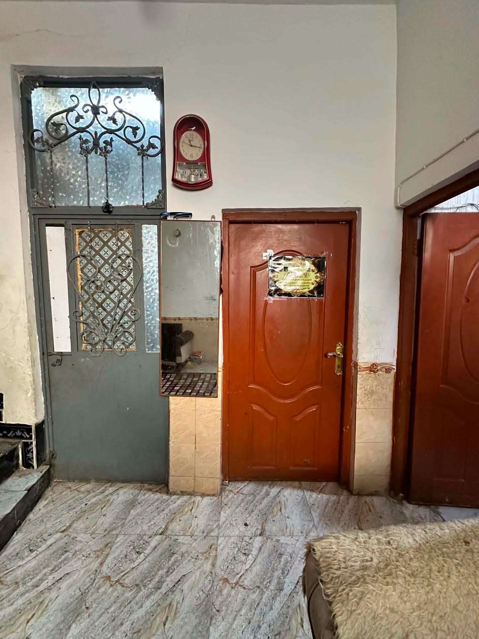 ♦️تخفيض السعرر 📢#فرصة_سكنية_على_الكورنيش

للبيع بيت طابو صرف
************
المساحة ١٣٧ متر ونصف طابقين
**************************
♦️الموقع
الكورنيش خلف مجمع الامراء للملابس
قبل حسينية ال بهيش
**************************
البيت طابقين يتكون من
♦️
الطابق الاول
غرفة
صالة
مطبخ
براني
صحيات
♦️الطابق الثاني
 غرف نوم عدد ٣
ومجموعة صحية
****************

#علق يوصلك السعر
للاستفسار اكثر مراسلة الصفحة او الاتصال ***********
#عقارات_العراق
#عقارات_للبيع
#بيوت_للبيع
#أراضي_للبيع
#عقارات_السماوة
