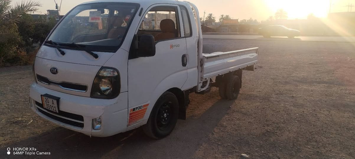 ٢٠١٤ سنويه ل ٢٨ تحويل مباشر سياره بلاديه فقط باب سايق مصبوغ سياره جاهزه من جميع نواحي سعر ٩٠ مكاني ديالئ ***********
