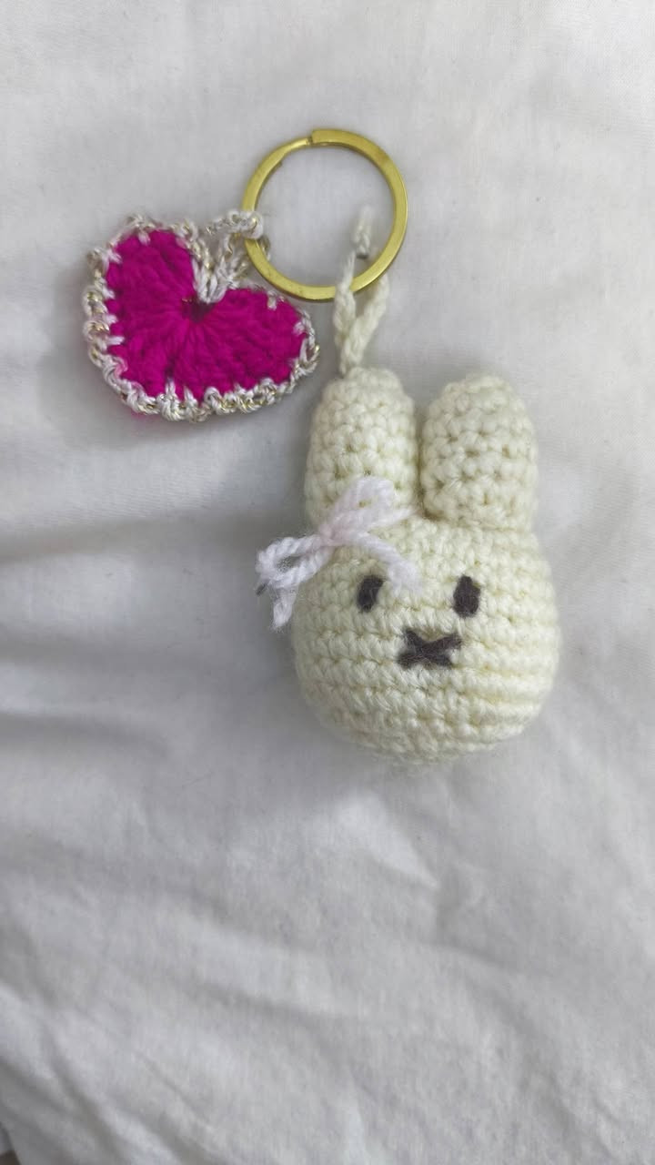 Cute miffy bag charm
ميدالية حقيبة بشكل شخصية ميفي+ قلب
ميدالية جنطة كيوت 
ممكن تنفيذ اي تصميم ببالكم
صنعت بحب
سعر القلب الفين والارنوبة ٣ 
حياكة يدوية 
للحجز دايركت او على رقم الواتساب
***********
اخذولكم فرة بالصفحة 😊🫶🏻
#ميدالية #العودة_الى_المدرسة #مدرسة #جنطة #حقيبة #ميفي #ارنب #اكسبلور #reels #fyp #بنات #كتب #مدارس #diy #explore
