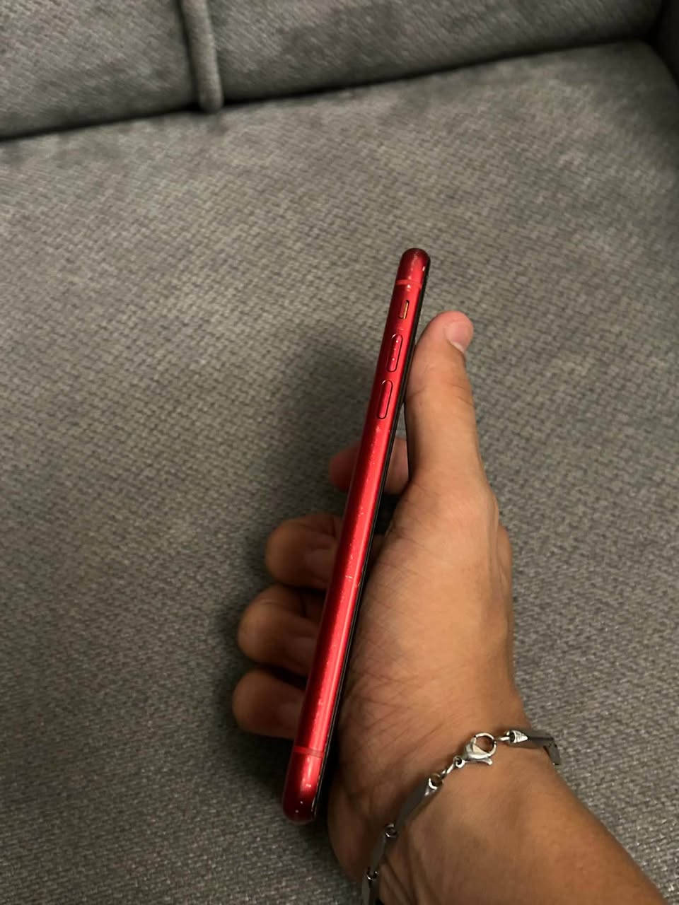 آيفون ١١ • ذاكرة ١٢٨ • بطارية ١٠٠٪