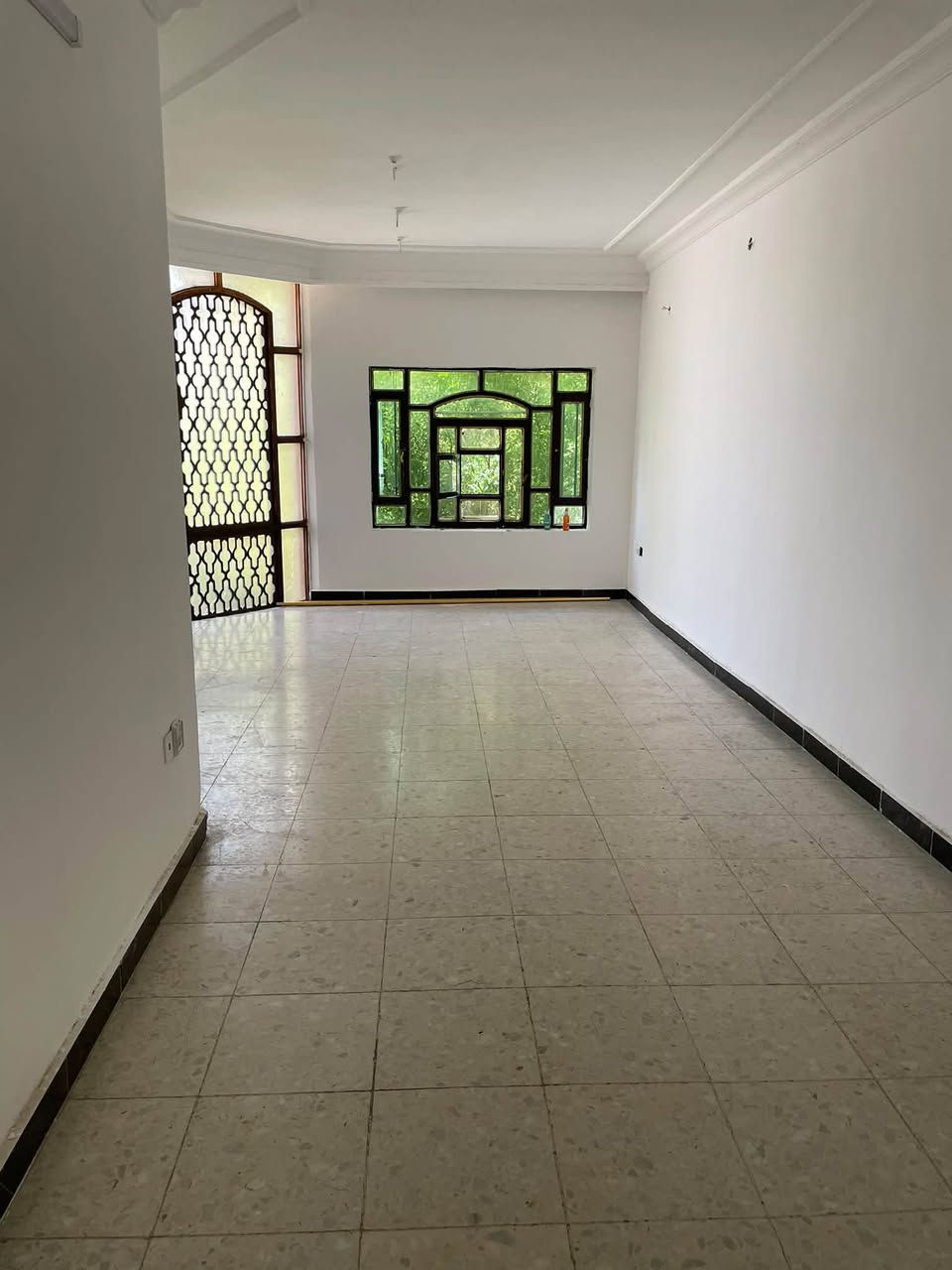 السلام عليكم
شقه ١٥٠ م طابق اول
شارع الصفدي قرب مدرسة العدل الابتدائيه

***********
اجار ٦٥٠ الف
