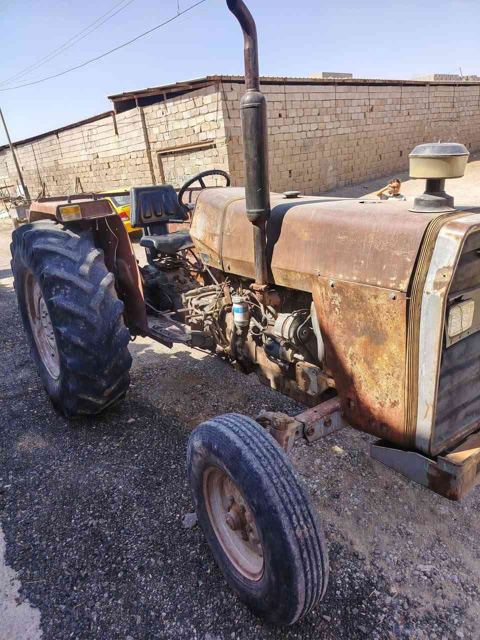 فوركسن ٢٧٥ للبيع موديل ٨٢ رقم كركوك سنويه عاج شرط تحويل كير محرك أكسل كله بشرط مكانه متصرف عليها ربع مكانه حلوه حيل شراي 🗣📲📞***********//*********** //مكان كركوك باجوان
