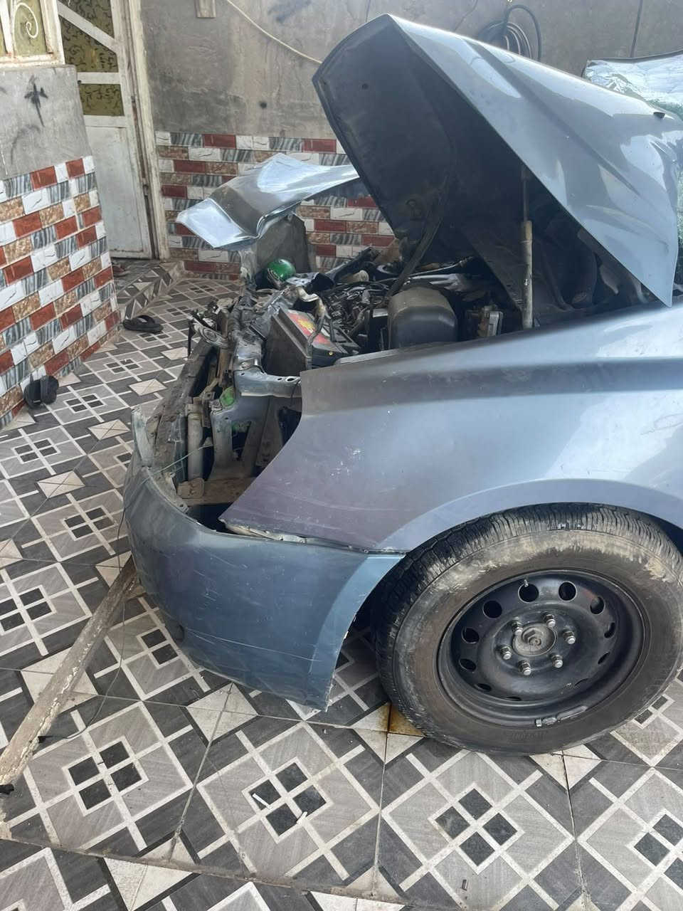 للبيع سيدونه بتره بيهه حادث موديل 2007 رقم بغداد سعره 40 مكاني بابل شوملي اتصال
***********
