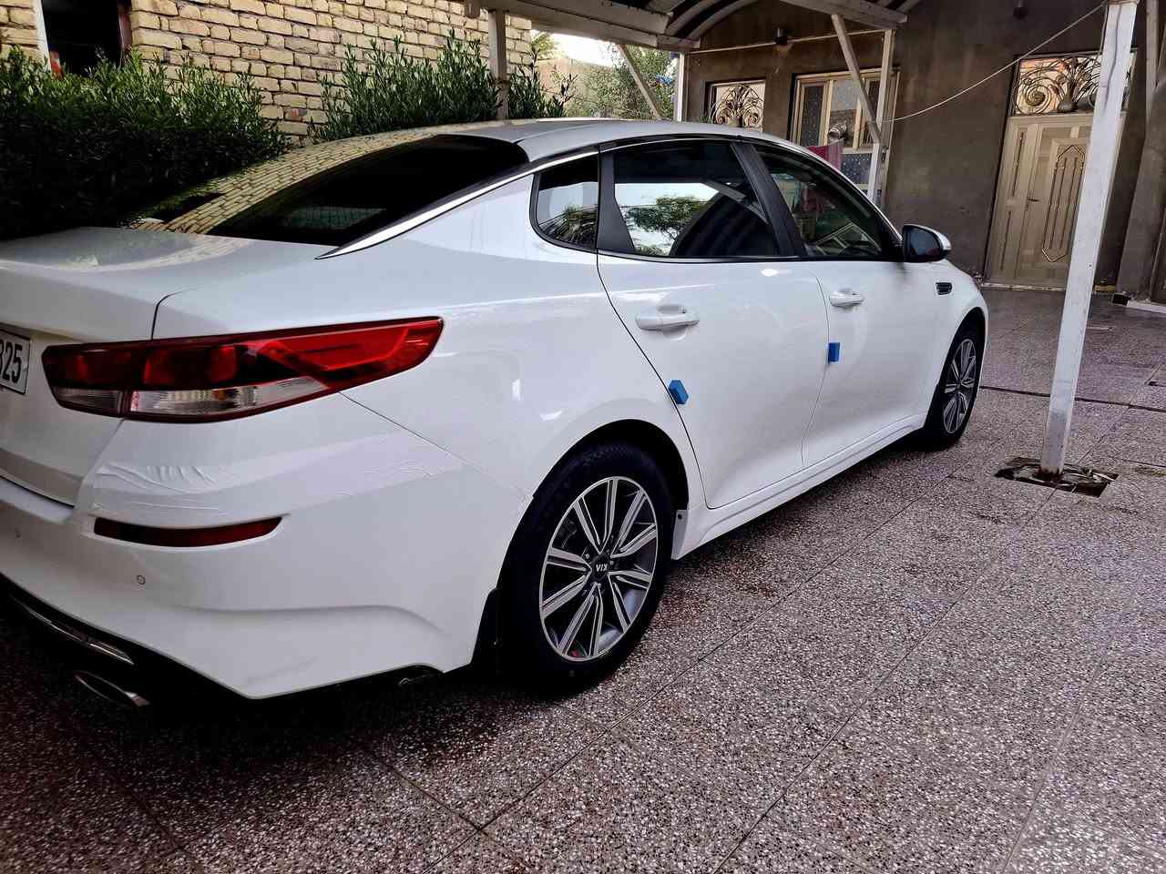 السلام عليكم
كيا اوبتيما خليجي ٢٠ رقم بغداد ماشيه ٧٣ الف حقيقي مكفوله بيها بارد بسيط مكينه ٢٤٠٠ حساس امامي حساس خلفي شاشه كاميرا ٣ انظمة قياده شفتات ستيرن السيارة سويج للاستفسار الاتصال عالرقم *********** او عالخاص@
