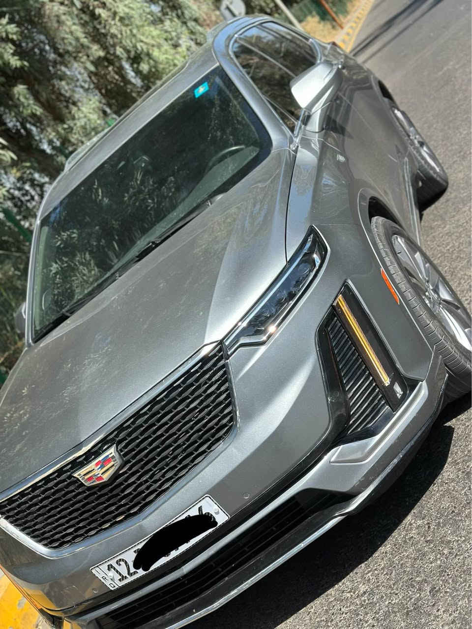 السلام عليكم 
‏Cadillac XT6 2024 Premium Luxury Plus 
فول للاخير 1/1 
الشراي يتصل ***********
***********
بيع او مراوس حسب القناعة
 محرك  V6 3.6  يولد 300 حصان 🐎 مع كير اوتوماتيكي 9 سرعات 
رقم شاصي مرفق بالصور بيها 3 قطع صبغ  وحافة باب سايق 
مرقم نينوى شهداء 
الموصفات
⭕️ كشنات اسود مع صاج 
⭕️ شاشة رقمية للعدادات عدة انماط حسب نمط القيادة 
⭕️داتا شو تعرض السرعة ومعلومات الطريق ع الزجاج الامامي 
⭕️شاشة ايباد مع خرائط 
⭕️ويل حجم 19 كروم
⭕️ شحن لاسلكي 
⭕️ نظام صوت boss 13 سماعة
⭕️ 4 كشنات كهربائي + تدفئة + كشن سائق مساج + كشنات امامية تبريد + كشن سايق خزن ميمون وضعيتين
⭕️ كامرا 360 درجة 4 كامرات
⭕️ رادار امامي جانبي 
⭕️ حساس امامي + خلفي
⭕️ مراية ذكية عاكس للضوء
⭕️ سقف بانوراما 
⭕️ اوتو بارك 
⭕️ اتو هولد + اوتو بريك + اوتو اينجن
⭕️ سايد بريك بصمة
⭕️ مانع انزلاق
⭕️ تحديد مسار 
⭕️ دفع امامي
⭕️ تبريد قطعتين
⭕️ مري قلاب عند الرجوع للخلف + اشاير بالمري 
⭕️ترحيب ابواب ومري 
⭕️ بردات للنوافذ الخلفية
⭕️ صندوق كهرب
⭕️مانع تصادم امامي (FCA) ومانع تصادم خلفي (RCCA) مع ميزة التوقف والايقاف (SCC w / S&G)
⭕️ مساعد الشعاع العالي (HBA)
⭕️ نظام تحذير إنتباه السائق (DAW)
⭕️ شاشة عرض المحيط (SVM)

مكاني موصل 
الشراي يتصل *********** موصل, نينوى
