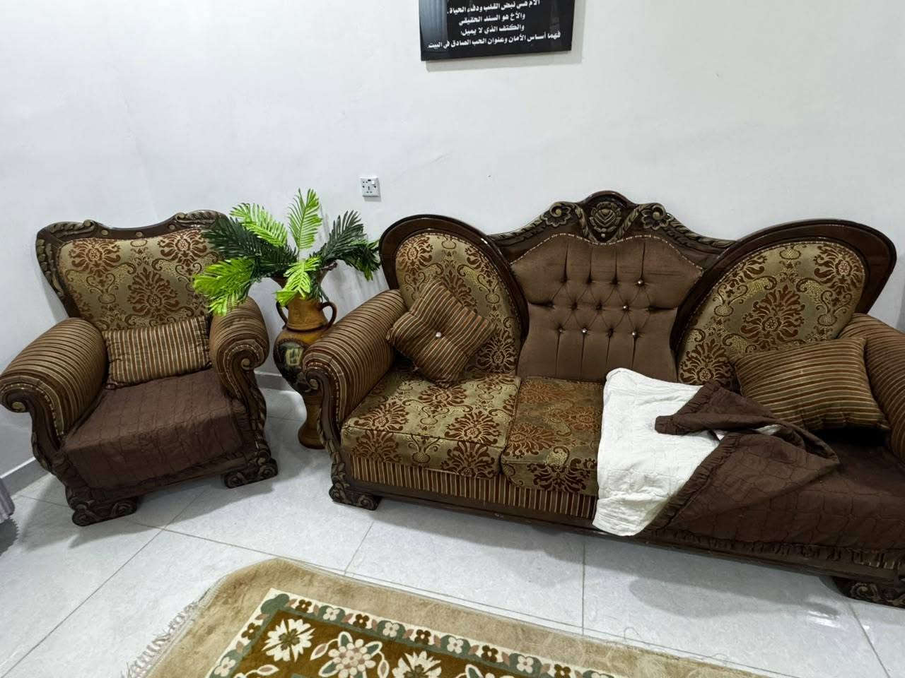 تخم مستعمل نظيف احطاطه درجه اوله الشراي يتصل او يرسل  ***********
***********0
مكاني مقابيل بانزين خانه الجديده قرب هبهب عرب شوكه اسم مزاد محمد سلطاني
