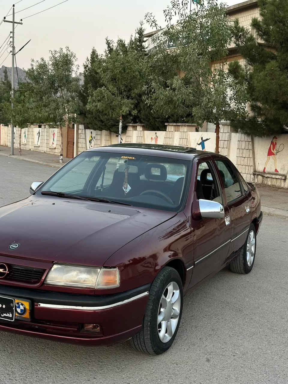 به ناووى خواى كه وره 
ئؤپل  فيكترا  حلووج 
مه كينه 20سه حات نرخ 22كه لا 
به س فرؤشتن سه ودام نيه 
هه موو كياني به شه رت ده حمى نيه 
خايسى نيه تابلى جوانه سه ياره كه 
مؤديلى 93سلايته جام كاره بايه 
جوار تايه ووويلى لؤكى له شيره 
له رانيه م ***********
