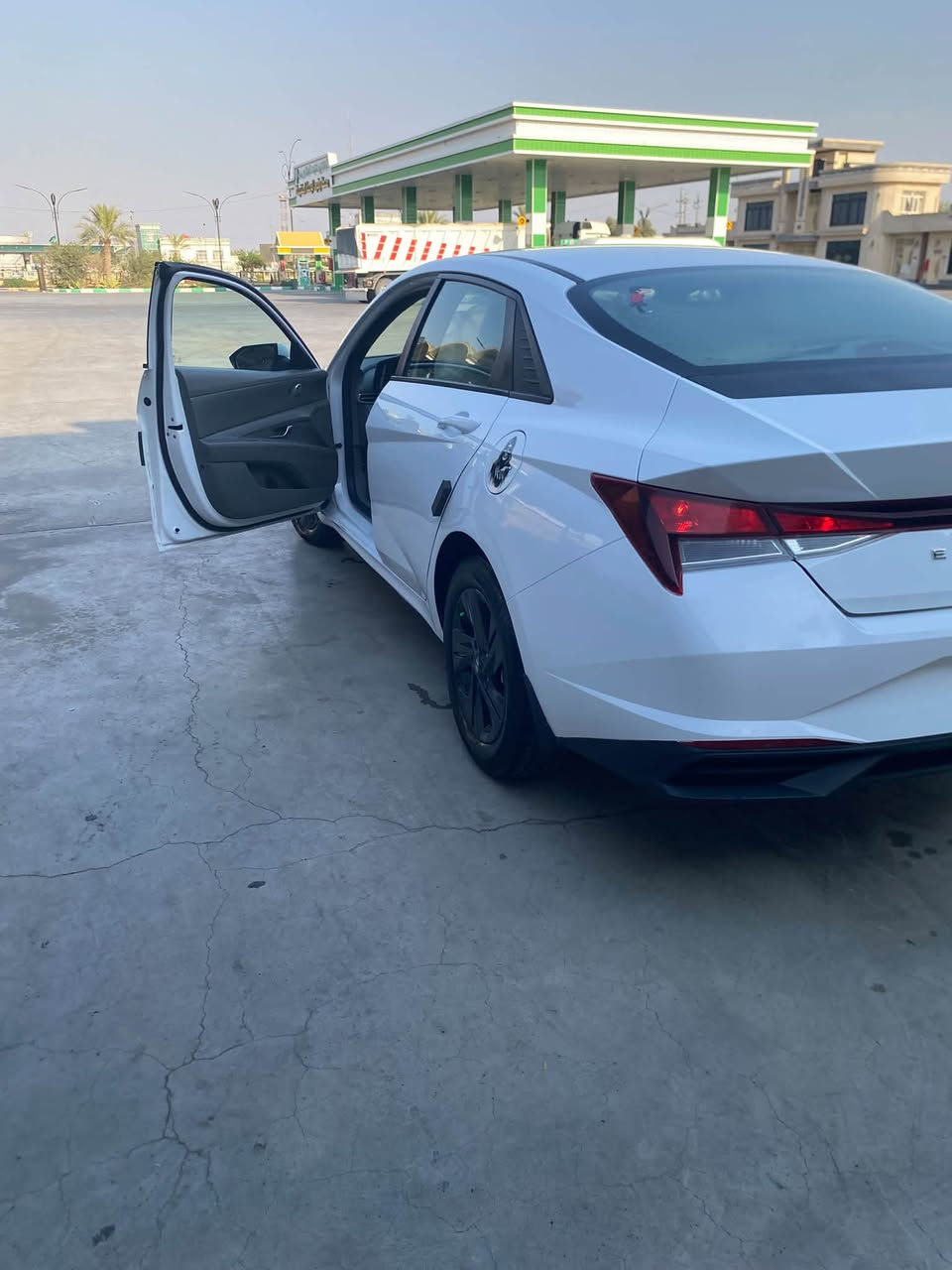 موديل ٢١ خليجي وارد كوري اصلي حره مكاني بغداد مكينه الفين دوش ١٣٥$ سعربلاش بيع مستعجل اتصل ***********

نص مكتوب في الصور:
- گروب النترا الشكل الجديد في العراق الحمد لله الحمد لله · 2 س · 🌍 · سلام عليكم قبل كلشي اقرا المنشور كلش زين قبل لاتخابرني بيع النترا خليجي موديل ٢٠٢١ خليجي محرك الفين دوش المرغوب كوري الاصلي موتجميع سياره كانت مالت توزیع الموظفين الاقساط مالت الشركه العامه سياره صارت حره مباشره تحويل ثاني يوم سياره جاهزه مرقم رقم بغداد الانكليزي محرك الفين دوش ماشيه ٩٥ ألف حقيقي كير ومكينه وتبريد وحداديه كلها كفاله قطعتين تبريد سياره عميه مواصفات عاديه جدا رقم بغداد لون ابيض سياره كانت بيد موظفه فصارت بيها طخات بين بابين وجاملغ خلفي وعلى اثر ذلك انصبغت بابين وجاملغ خلفي بدون دواخل بدون جاكوك بدون حادث فقط على كدطخات انصبغت فصارت ملاون سياره كارتون كلش جديده وحاليا السياره موجوده بغداد مده يومين فقط ورقمتها بغداد وراعيها بغداد سياره كامله وجاهزه من كلشي وسعرها مناسب فقط بـ ١٣٥$ ورقه وبيها مجال بسيط جدا رجا للتقارنها بتجميع صيني او هايبرد او مكينه ١٦٠٠ هاي السياره الشكل الجديد محرك الفين دوش اسف لاطاله بالكلام ووضحت كلشي الك بالمنشور كامله مع الصونار يمك كامله موتخابرني تكلي شنو بيها وماقريته اسف لاطاله بكلام اللي يعجبه يخابر السعر ١٣٥$ وبيها مجال حق جيتك بس اتصل *********** محرك الفين دوش المرغوب مواصفات عاديه