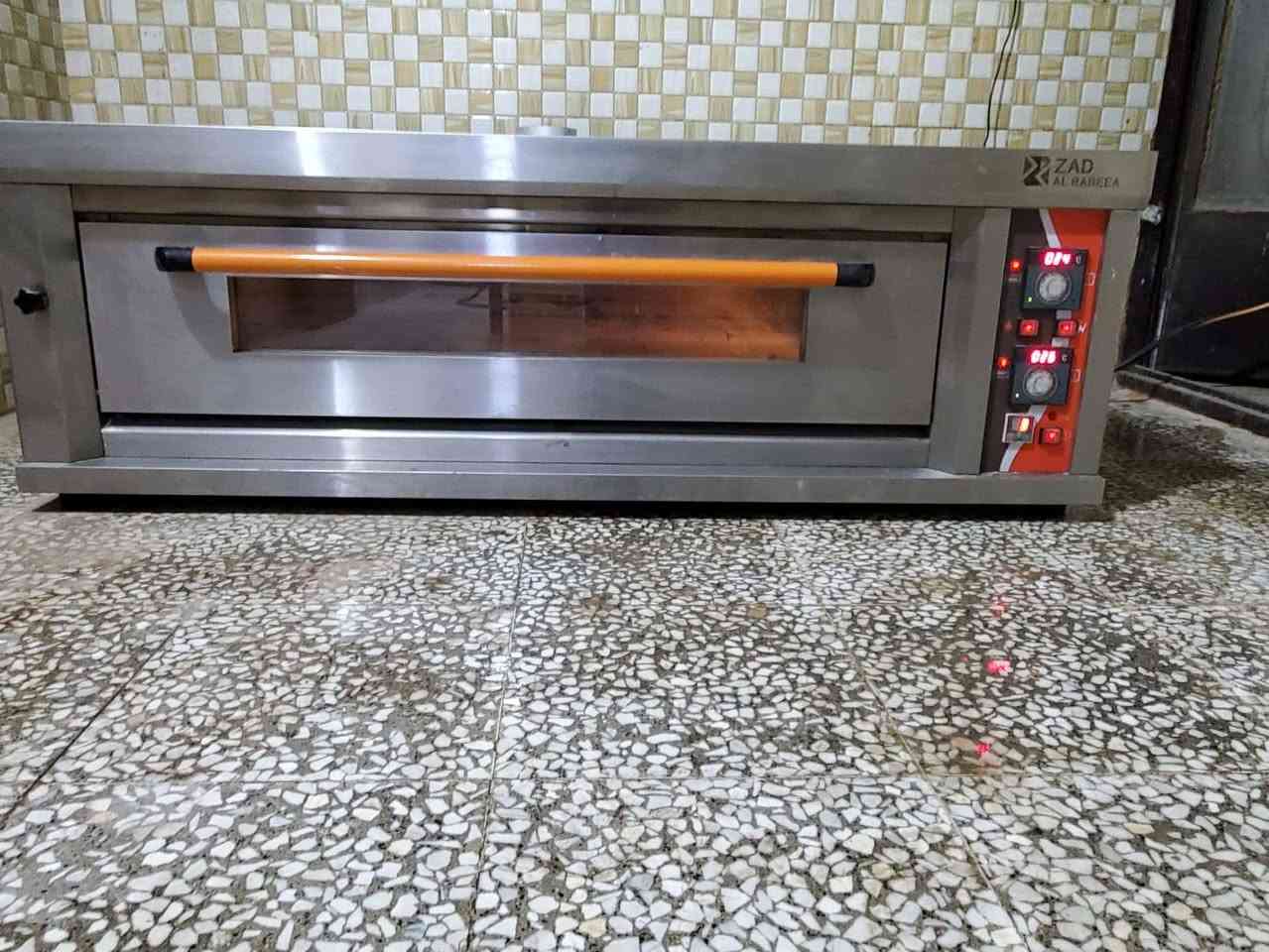 فرن • جديد • استعمال شهر