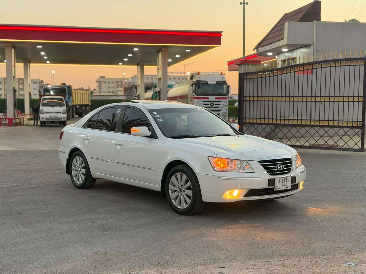 السعر 109🌹

سوناتا 2010 خليجي طلب خاص فول مواصفات اعلى فئه بلسوناتا كشن جلد وكهرباء فوول 1/1

( السونار مرفق مع الصور 👇)

اخوان السياره ع ايدي من 2014 لحد الان 
نضيفه وجديده بمعنا الكلمه 
وسويجها الثاني موجود مال شركه

محرك 2400 دوش ع وضع الشركه

رقم النجف سنويه بأسمي شخصياً 
تحويل مباشر نفس اليوم 

مواصفاتها 
سلايت 
كشنات جلد وكهرباء 
بطاين جلد
ترايش ويدات نيكل اصل 
اشاير مري
حساسات
شفتات ستيرن 
تحكم ستيرن 
وبعد بيها هواي مواصفات 

السياره بيه صبغ قطعتين فقط وعندي انصبغن

اثر شخوط بدون معجون وبدون حادث بشرط 
السونار مع الصور نزلته وتفحص وين ميعجبك
وتتأكد من كلامي 

مكينه وكير وحداديه بلكارتون 
تبريد ثلج 
تخم تاير جديد ستوني شاده 

اخوان السياره بدون نقص كلش جاهزه وجديده 
وبلعافيه ع الياخذها🌹

السعر 109🌹

***********
مكاني النجف / الكوفه
