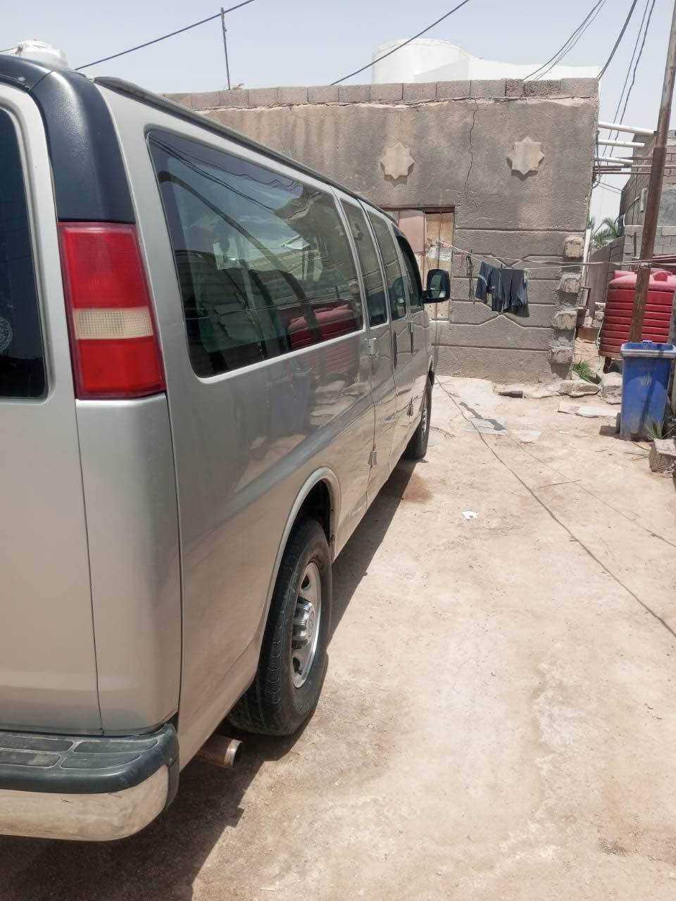 سفانه رقم بصره خطه كربلاء مديل 2008 كير مكينه كفاله البدي شوف العين السعر 85$ العنوان بصره 
*********** Singapore
