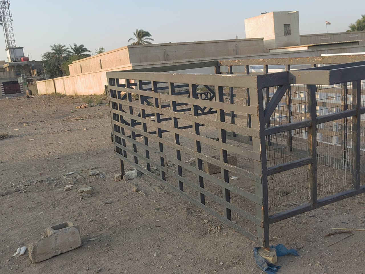 محجر كيا فحل للبيع 350 بيه مجال قليل مكاني ميسان ***********
