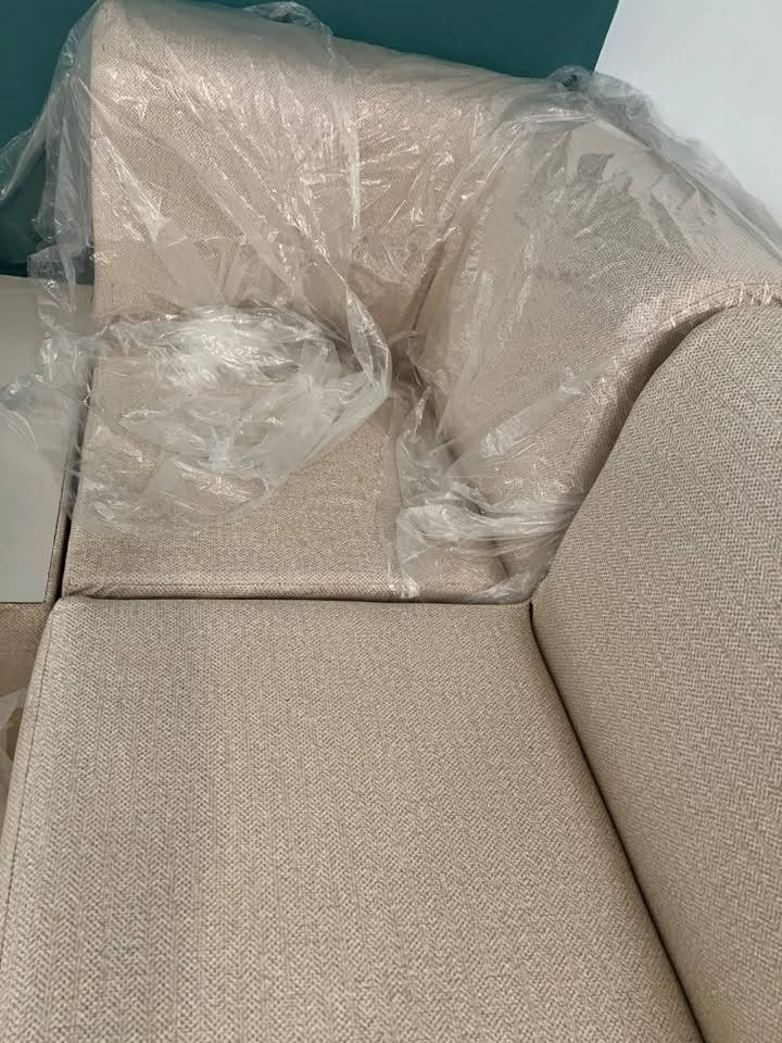 طخم عراقي موديل تركي
5 متر 
جديد بعدو مامستعمل بس  صغير طلع عدنا 
سعر الشراء 550
نبيعو ب400بينو مجال 
الرقم

***********
