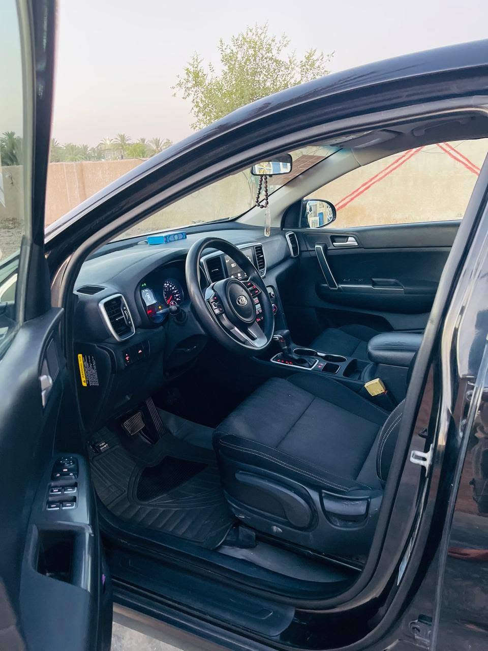 سلام عليكم
سبورتج ٢٠٢٠ سياره جديده فقط جاملغ ايمن بيه سونار حداديه صدر مكينه أخت الزيرو تبريد قطعتين زنون الاتصال ***********
