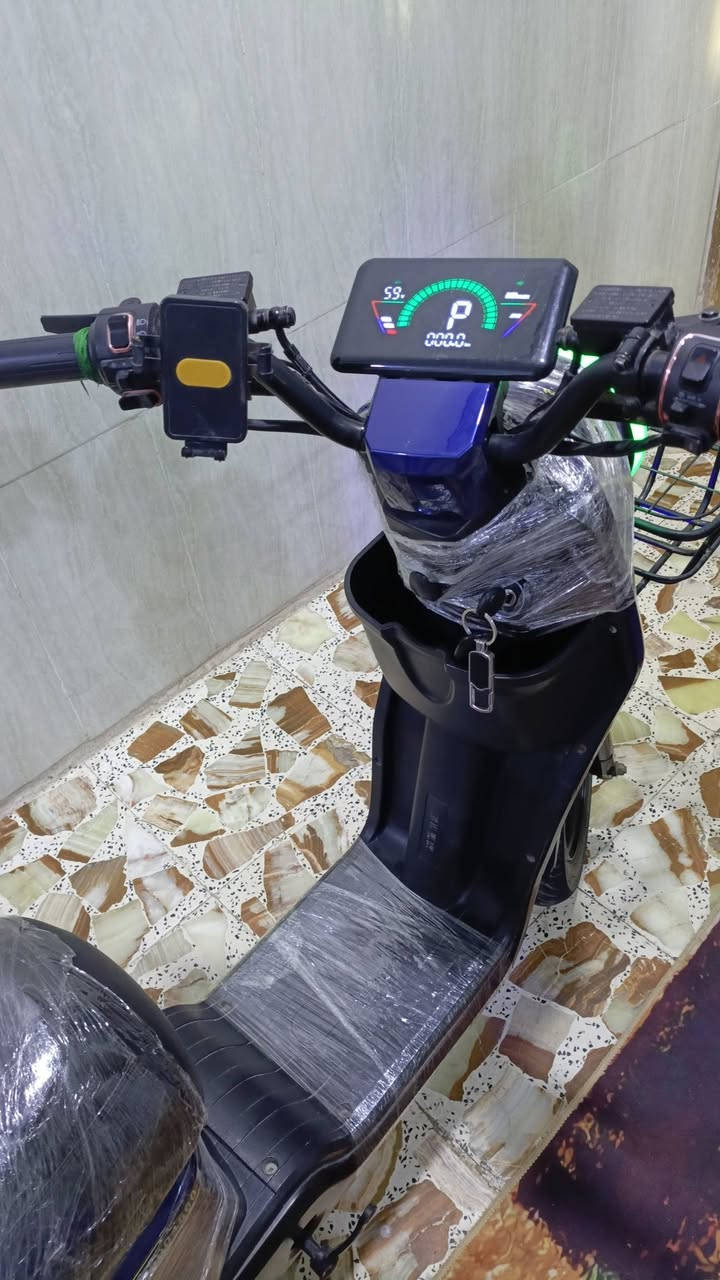 دراجة R9  مديل نهاية 2024  نضافة 60٪ 
بطارية حجم 22 نص عمر  
كهربائيات تمام تفتح سويج وتطلع گبل وياهه سويج وبصمة  ومرايات وشاحنتها البلاد الاصليه
السعر 275 وبيها مجال بسيط كلش للشراي 
العنوان دور الشرطة مقابيل موسى الكاظم قرب دائرة الكهرباء  
للتواصل  ***********
