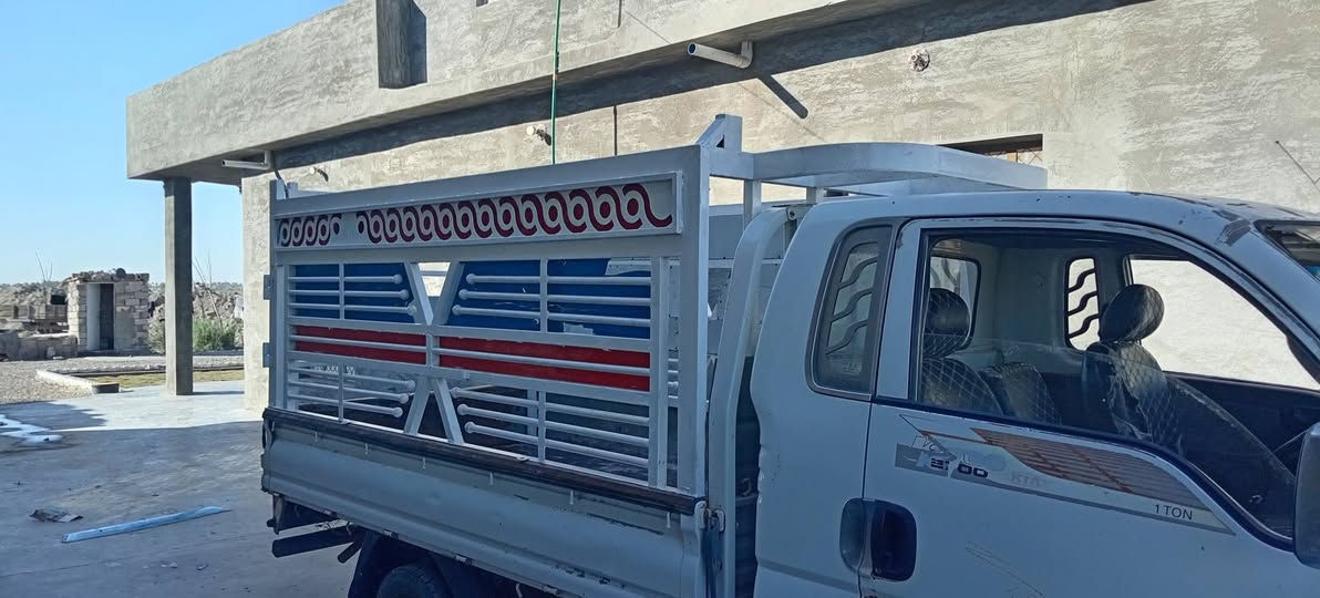 محجل للبيع مال نثيه جديد مكان بغداد سبع البور  السعر 400 وبي مجال اتصل  ***********
