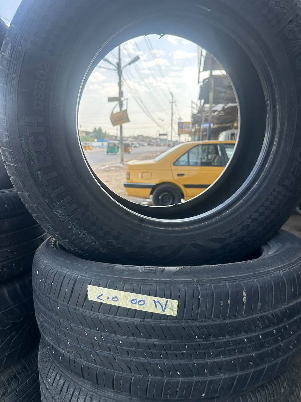 السلام عليكم وجبه تايرات 16/17/18 سعر الزوج مع الشد 40بغداد الرشاد مقابل باب القاعده ***********
