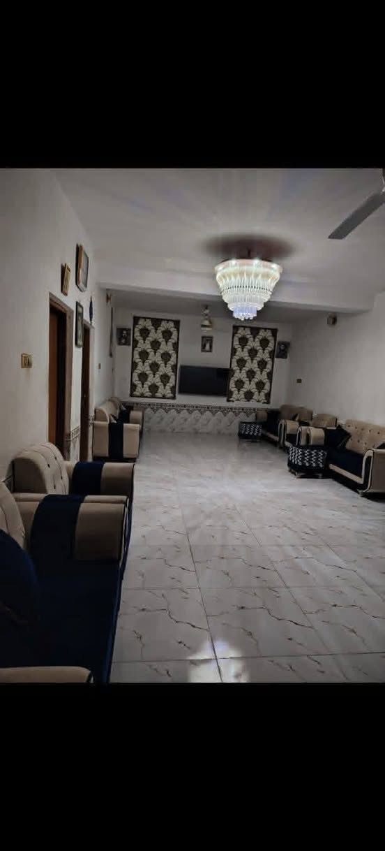 عيد انشر بسبب الوعود الكاذبه
🧿 للبيع بيت طابو مساحه 240 متر سعر مناسب
حي الأمير قرب مدرسة النجاح
 يتكون من
• غرفتين نوم
• صالة
• استقبال
• مطبخ وصالت طعام
• مناور عدد (2)
• صحيات داخلية وخارجية
• كراج سيارة 🚗
📞 للاستفسار اتصال فقط 
***********
