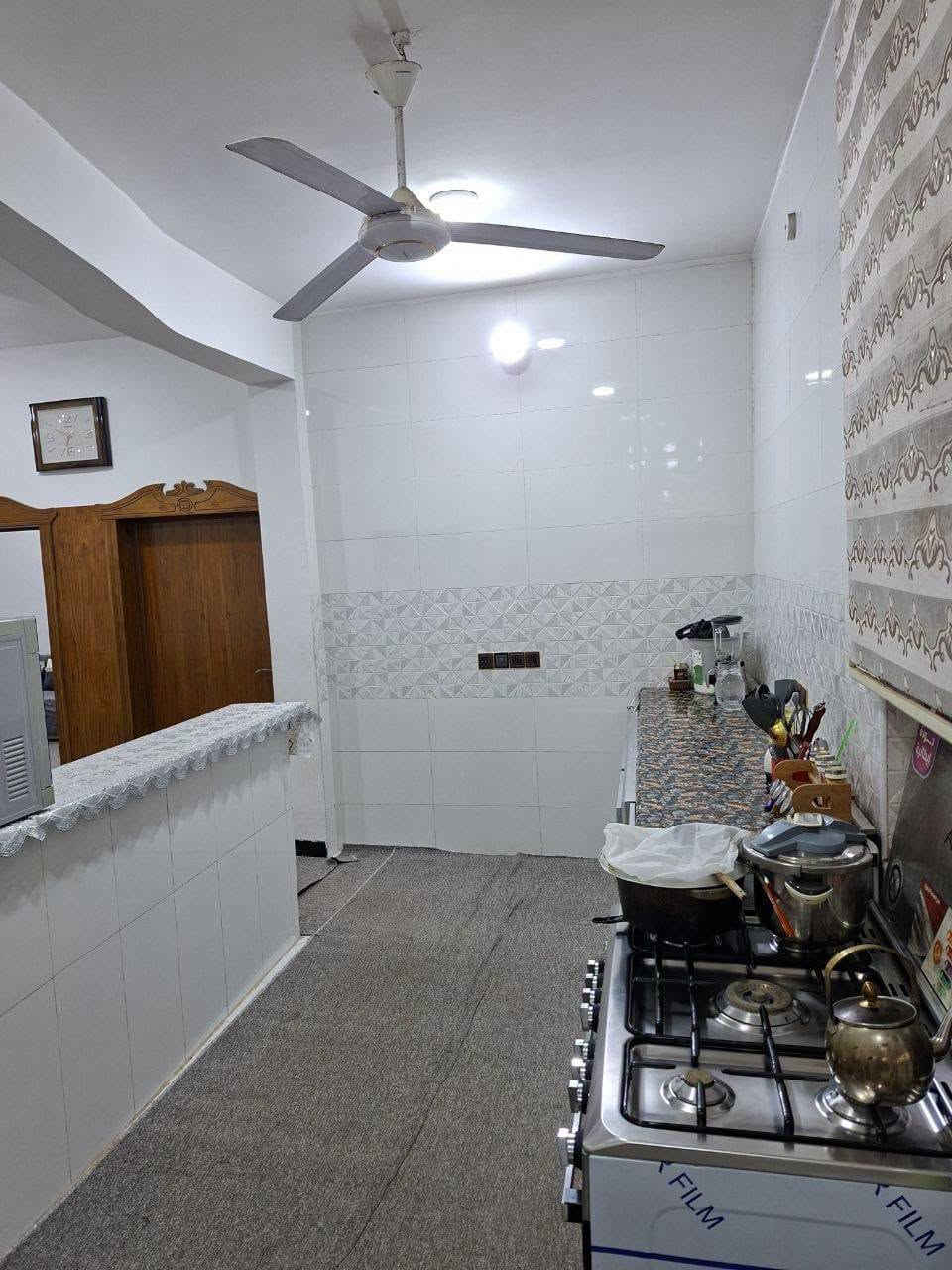 السلام عليكم بيت للبيع المساحه 290م طابو زراعي سند 25 مقسوم الى مشتملين بناء حديث متوفره كافة الخدمات العنوان كربلاء طويريج مقابيل الكوي ع التبليط مباشرتآ السعر اتصال 
*********** #اشاره
*********** @أبرز المعجبين 
او مراجعة مكتب درة طويريج للعقارات قرب الكفيل
