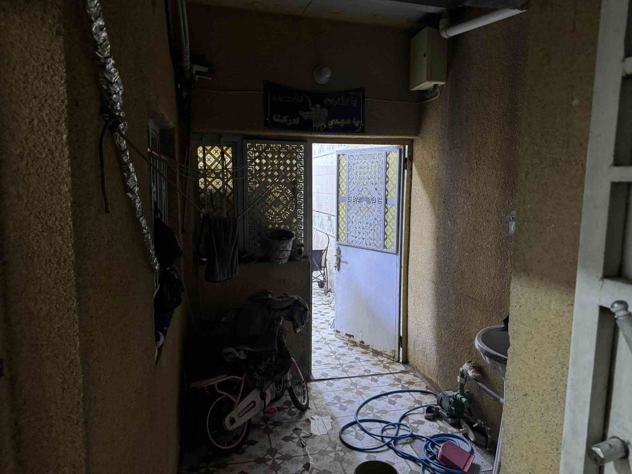 السلام عليكم بيت تجاوز للبيع قرب سوق الأولى السعر 31 
للاستفسار ***********

