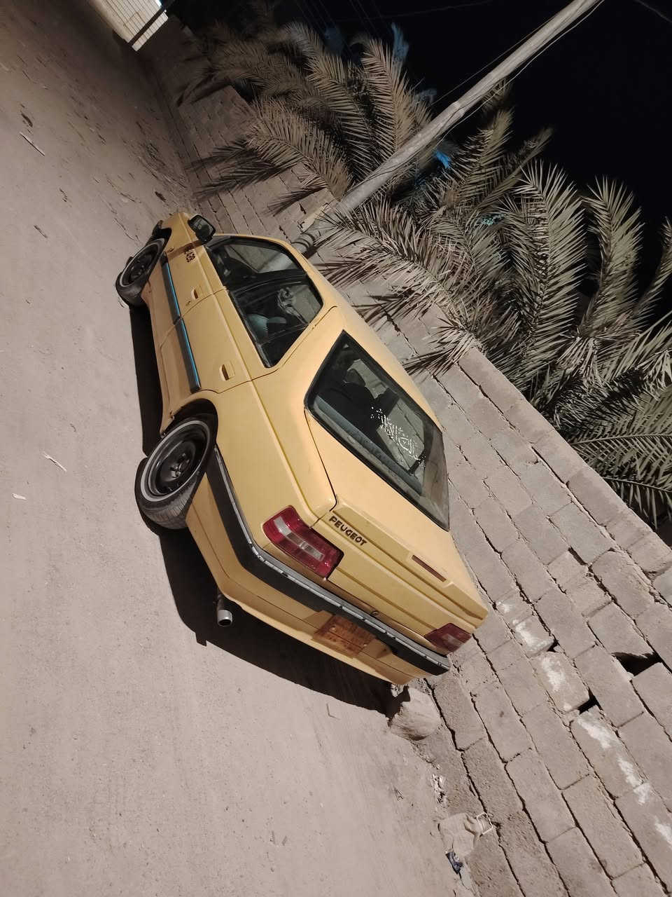 بالواقع احله صور الليليه بيجو 405سنويه ٢٠٢٨ مكينه وكير شرط البدي لا خياس ولا شي تخم تاير حداده  البصره ابو الخصيب سعر ٢٨ مستعجل ع بيعته *********** رجأآ لمو شراي لا ستعبني حمدان روميه موقعي تجي وتشوفها لا تسئني ع تفاصيل تبريد عاطل بطاين الكدام تعبانا كيجات كلها شقاله كهربائيات كله شقاله..
