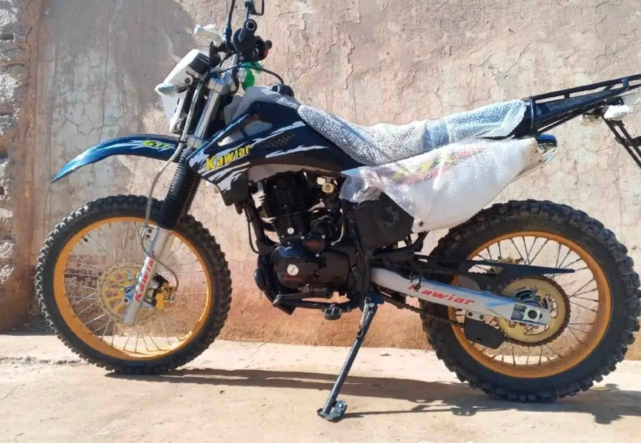 قفاز مفتوح Kawlr
موديل 2023
محرك 300 
شلعه ونشاط  خير من الله  
كلوو شقال اسعر 650وبي مجال للطيبين ***********
